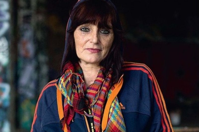 Poznajesz? Historią tej dziewczyny żyło pokolenie lat 80. i 90. Ona wciąż żyje - mimo wszystko