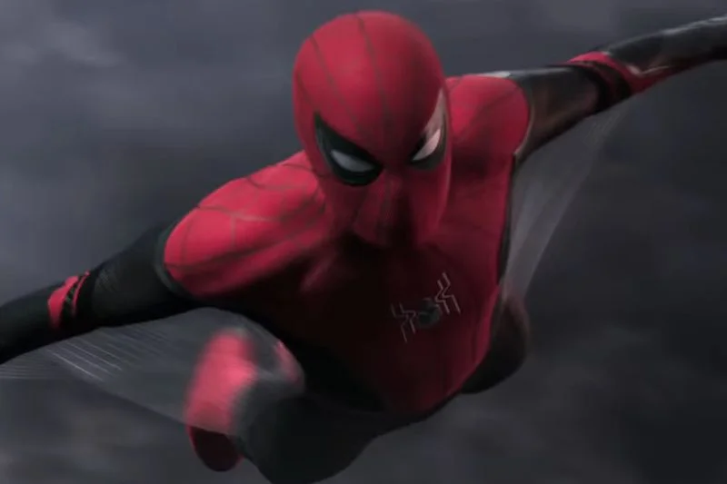 Tym razem Spider-Man będzie musiał chronić bezpieczeństwa swoich kumpli z klasy na wycieczce w Europie.