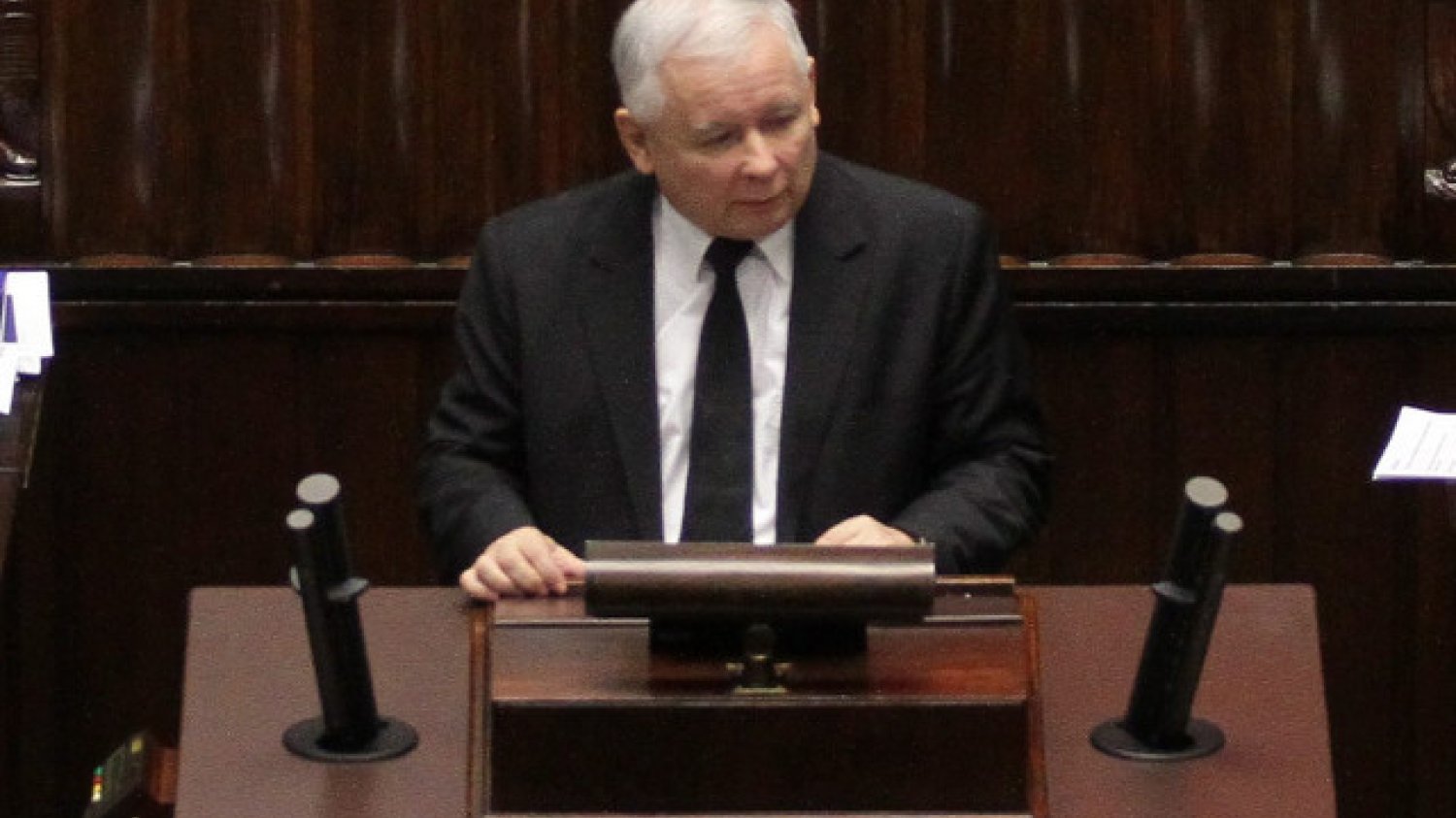 Jarosław kaczyński twierdzi, że wybory samorządowe zostały sfałszowane