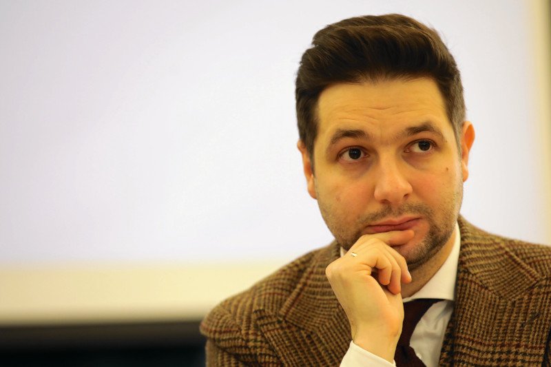 Patryk Jaki mówi o błędach w piosence Kazika.