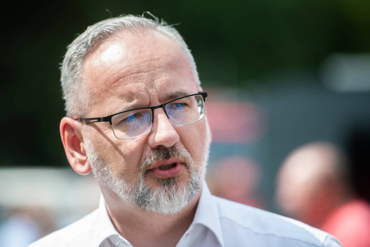 Reakcja na wpis Niedzielskiego o e-receptach. Odpowiedź NIL