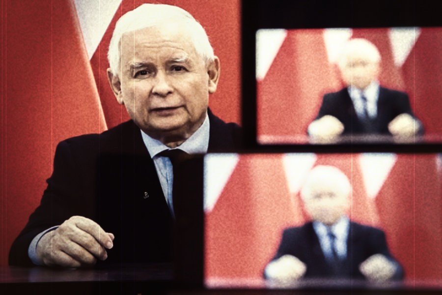 Jarosław Kaczyński na ekranie.