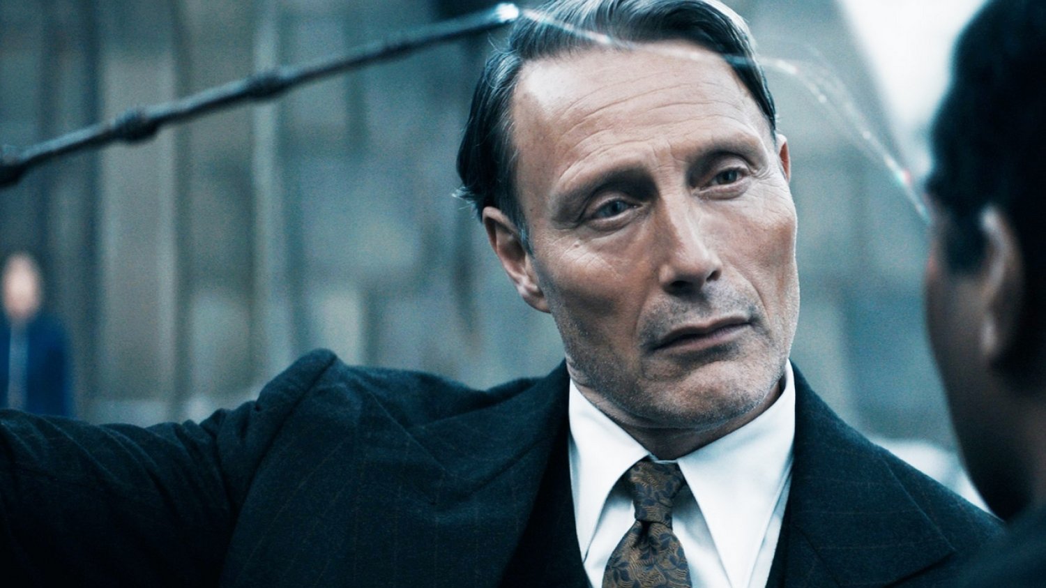 Mads Mikkelsen gra lepiej Grindelwalda od Johnny'ego Deppa.