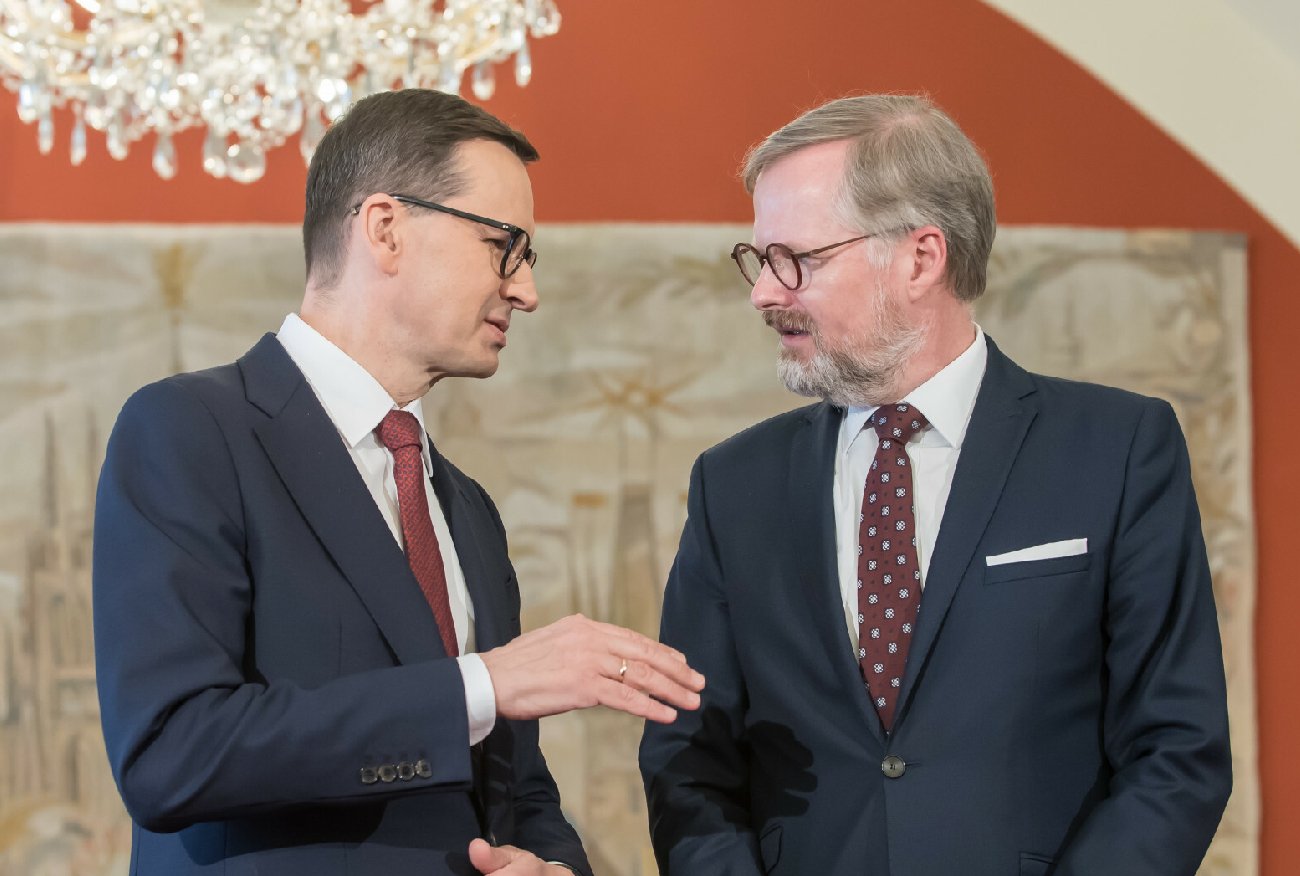 Morawiecki w Pradze obiecał Czechom dostęp do morza. Mówił też o inflacji
