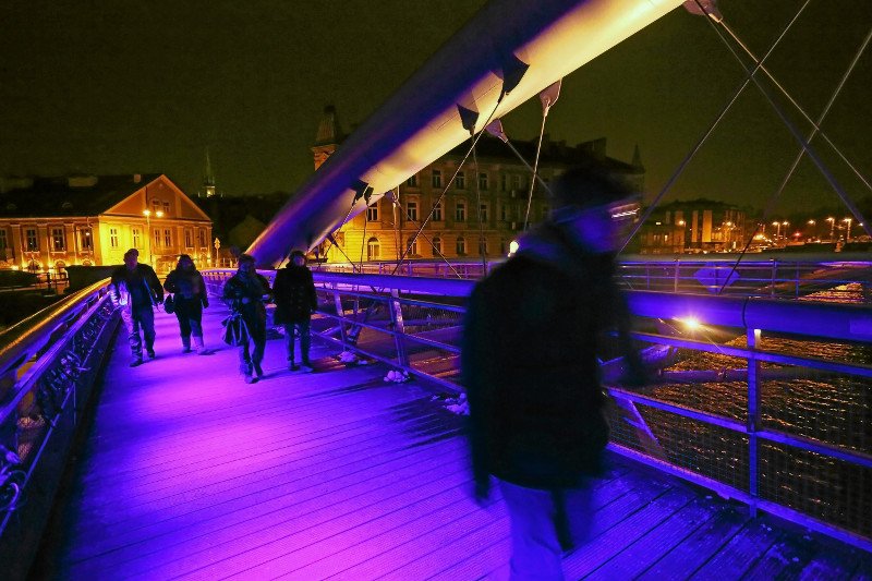 20 tys. budynków w Polsce będzie podświetlonych na niebiesko.