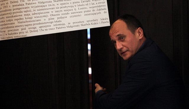Paweł Kukiz najpierw stał się najemcą lokalu komunalnego, a później kupił go za 10 proc. wartości.