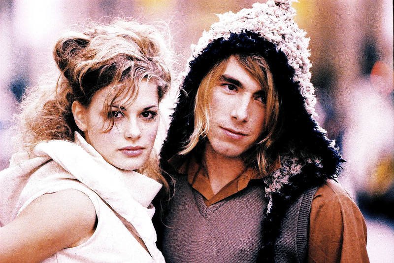 Jeśli twoje włosy pod czapką wyglądają jak snopek siana, pora skorzystać z patentów stylistów.