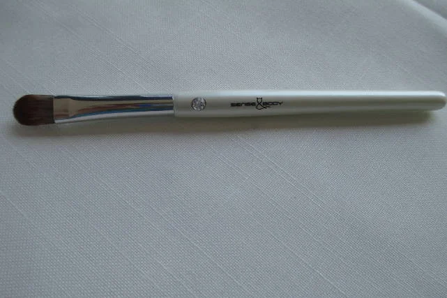 Pędzelek do nakładania cieni do powiek