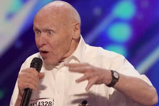 82-latek gwiazdą internetu. Wykonał hit metalowej grupy.