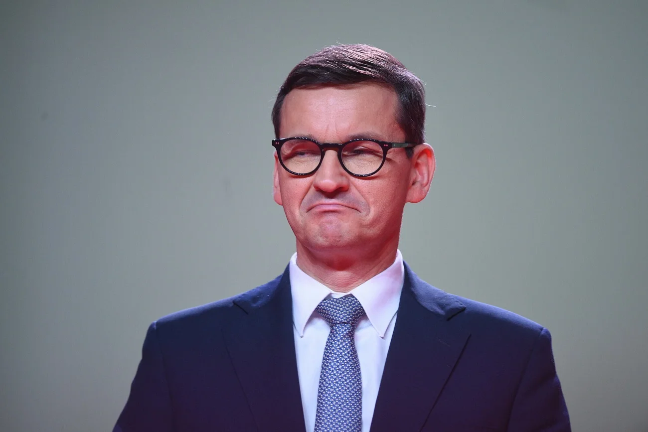 PiS traci w sondażach. Jak przewiduje dr Mirosław Oczkoś, może dojść do zmiany na stanowisku premiera.