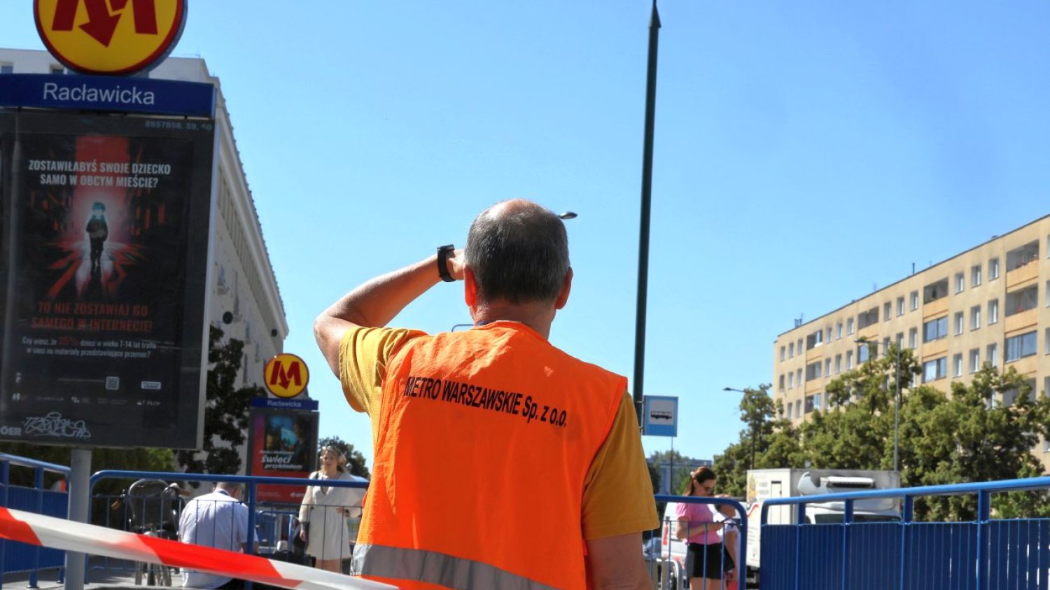 Metro ciągle nie działa na odcinku Centrum - Wilanowska. Nie wiadomo ile potrwa naprawa awarii Metro ciągle nie działa na odcinku Centrum - Wilanowska. Nie wiadomo ile potrwa naprawa awarii
