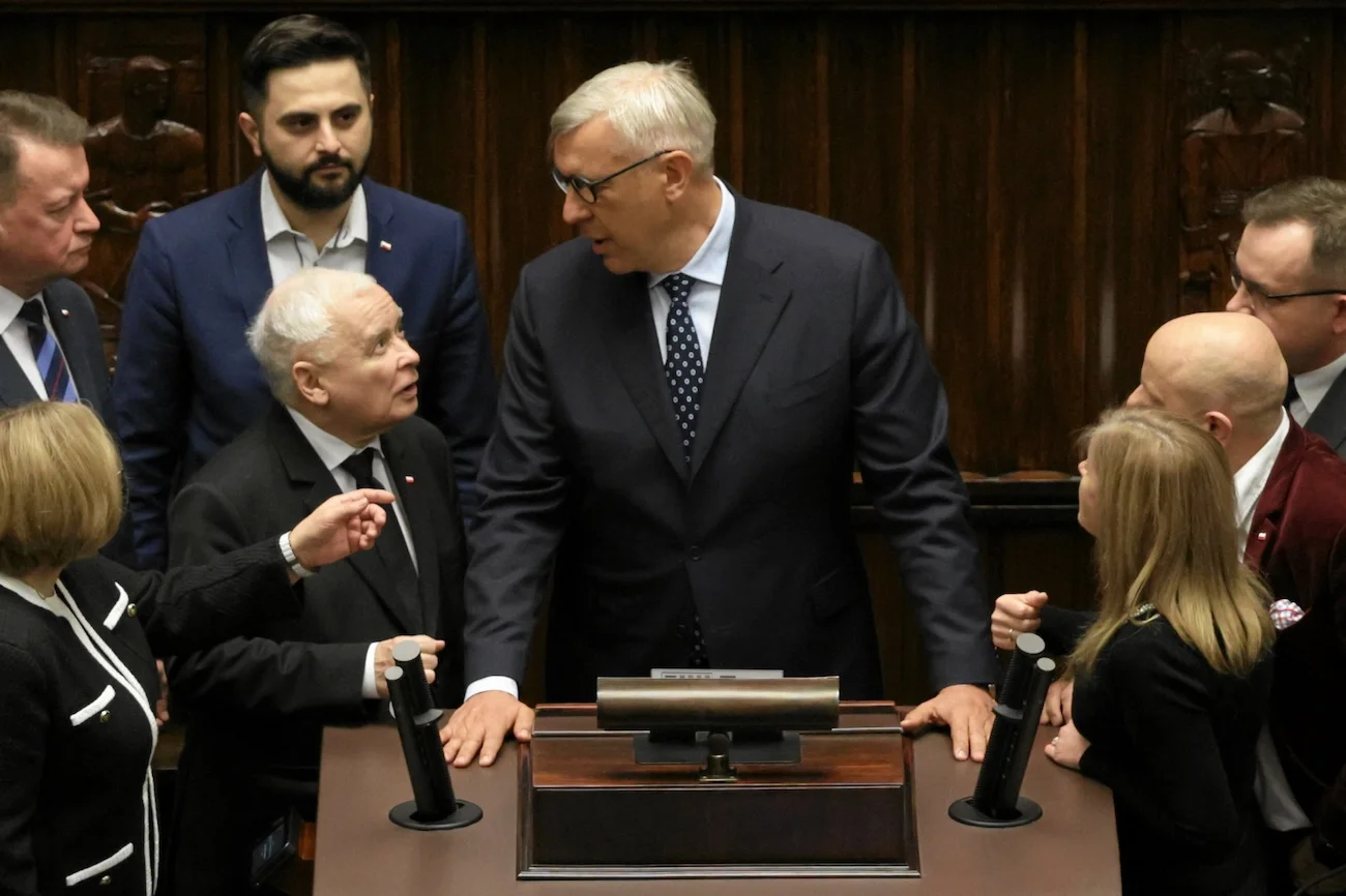 Jarosław Kaczyński ukarany. W PiS doigrali się po awanturze w Sejmie Jarosław Kaczyński ukarany. W PiS doigrali się po awanturze w Sejmie