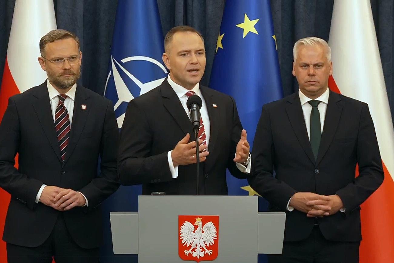 Nawrocki zawetował ustawę obniżającą ceny energii. Bo... przeszkadzają mu wiatraki