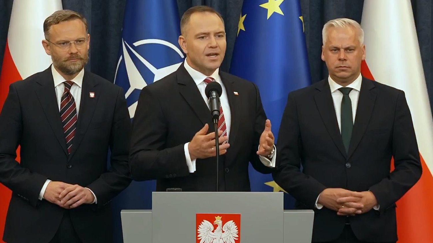 Karol Nawrocki zawetował ustawę obniżającą ceny prądu. Karol Nawrocki zawetował ustawę obniżającą ceny prądu.
