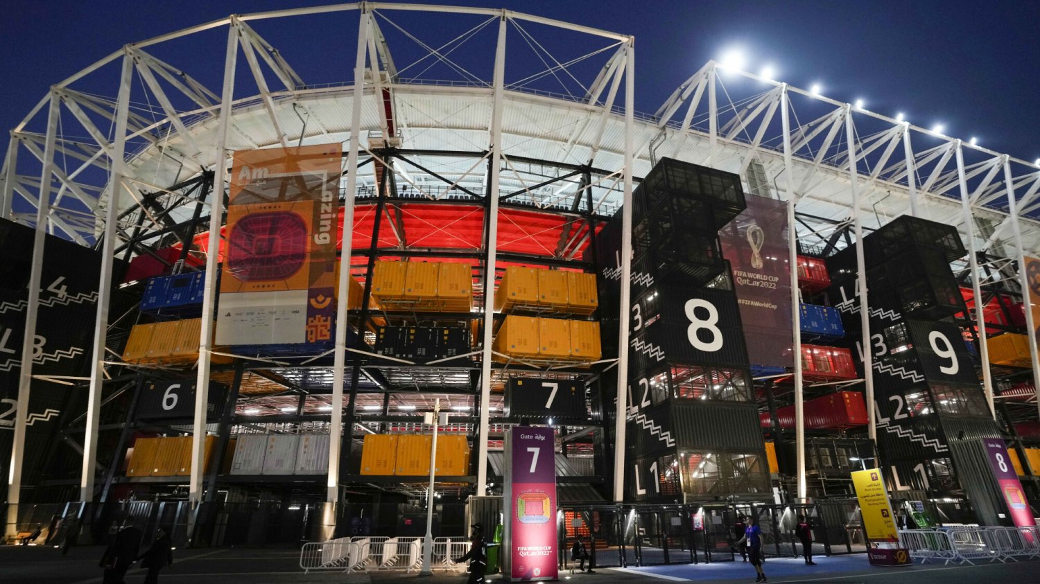 Polacy zagrali tutaj dwa mecze. Stadion 974 w Katarze właśnie przestał istnieć