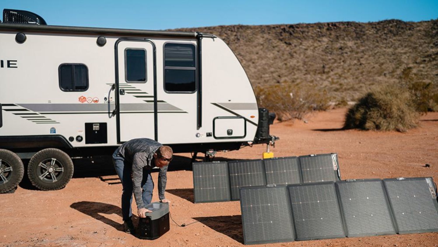 Wakacje off-grid z EcoFlow. Jak stworzyć niezależny zestaw podróżny?