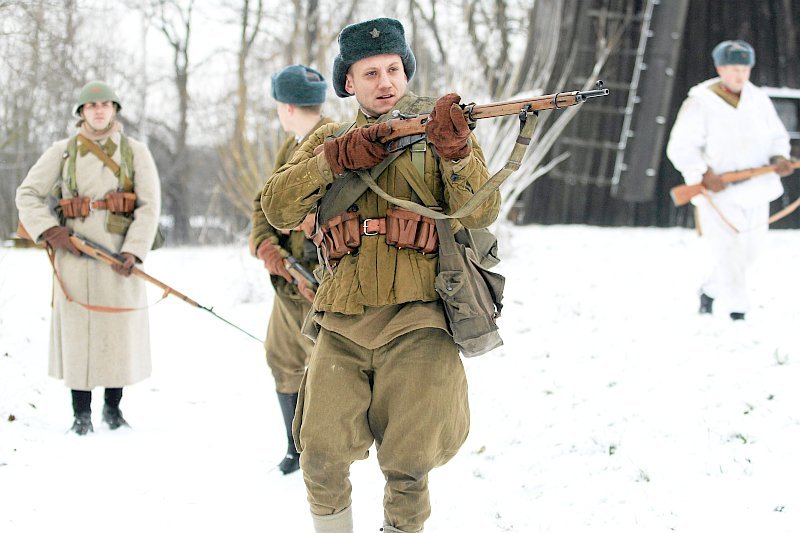 Wbrew apelom Leszka Millera, żołnierzy Armii Czerwonej trudno darzyć w Polsce szacunkiem. Na zdjęciu grupa rekonstrukcyjna z Lublina.