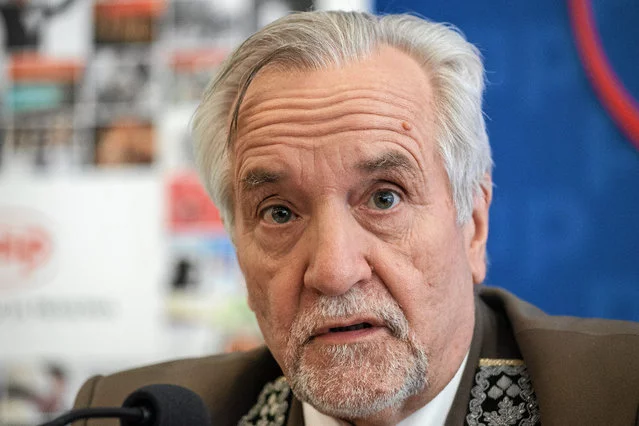 Konrad Tomaszewski jest szefem Lasów Państwowych.