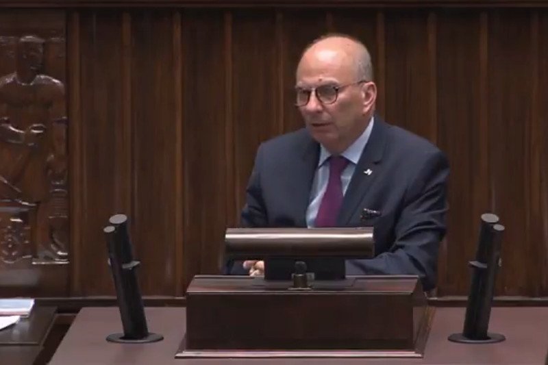 Opozycja w nocy protestowała przeciwko nowelizacji kodeksu wyborczego.