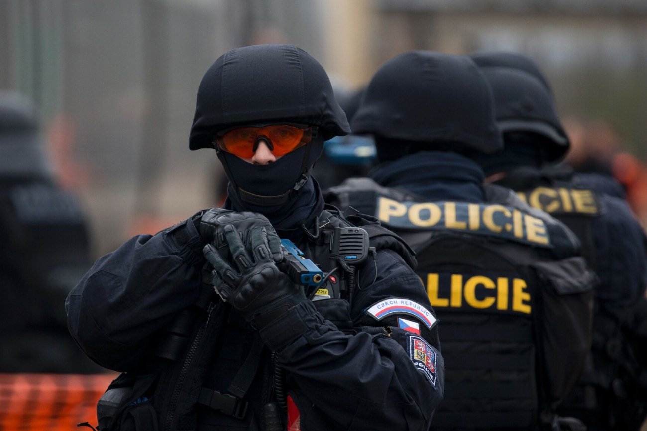 Zgwałcił matkę i zabił sąsiada. Policjant z Czech usłyszał wyrok