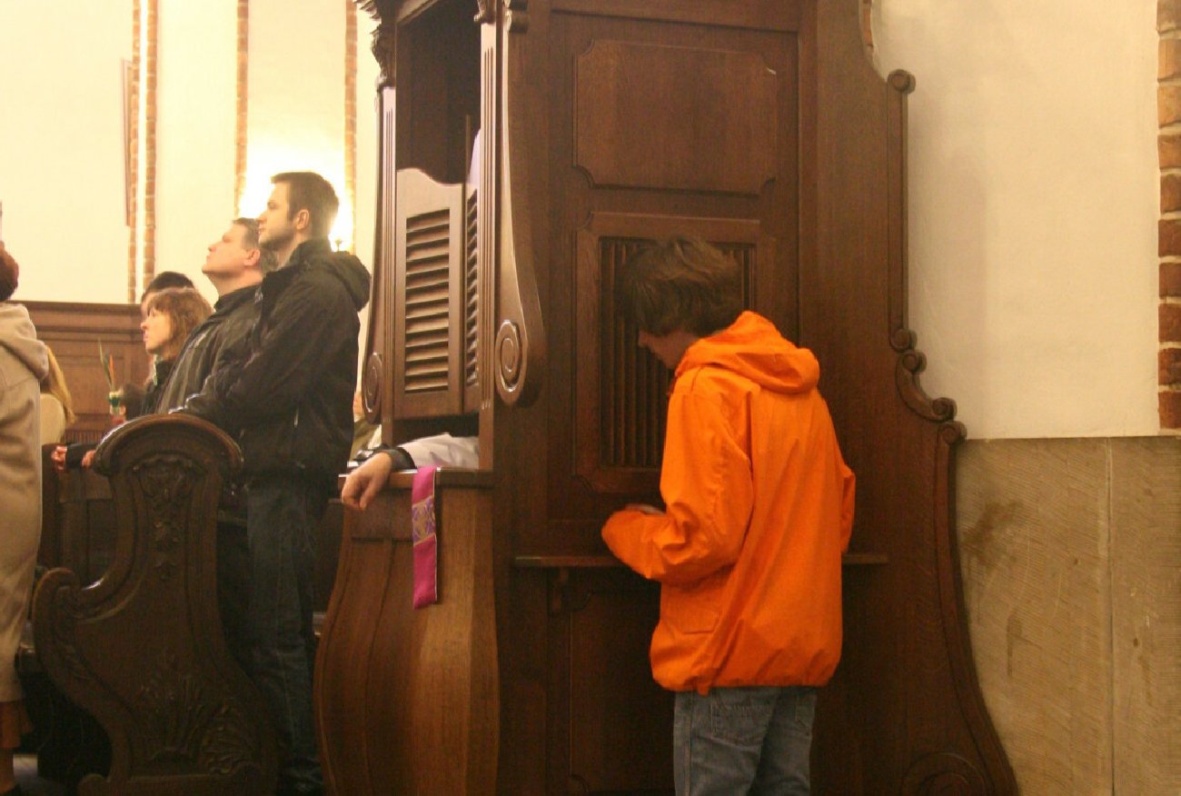 O zakazie spowiedzi dzieci mówią nawet katolicy. "Narzędzie duchowej opresji".