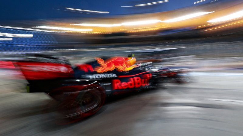 Max Verstappen na razie jest zdecydowanie najszybszy na torze Sakhir