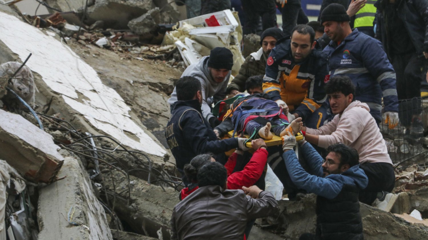 Reuters: w trzęsieniu ziemi w Turcji i Syrii zginęło już blisko 4500 osób