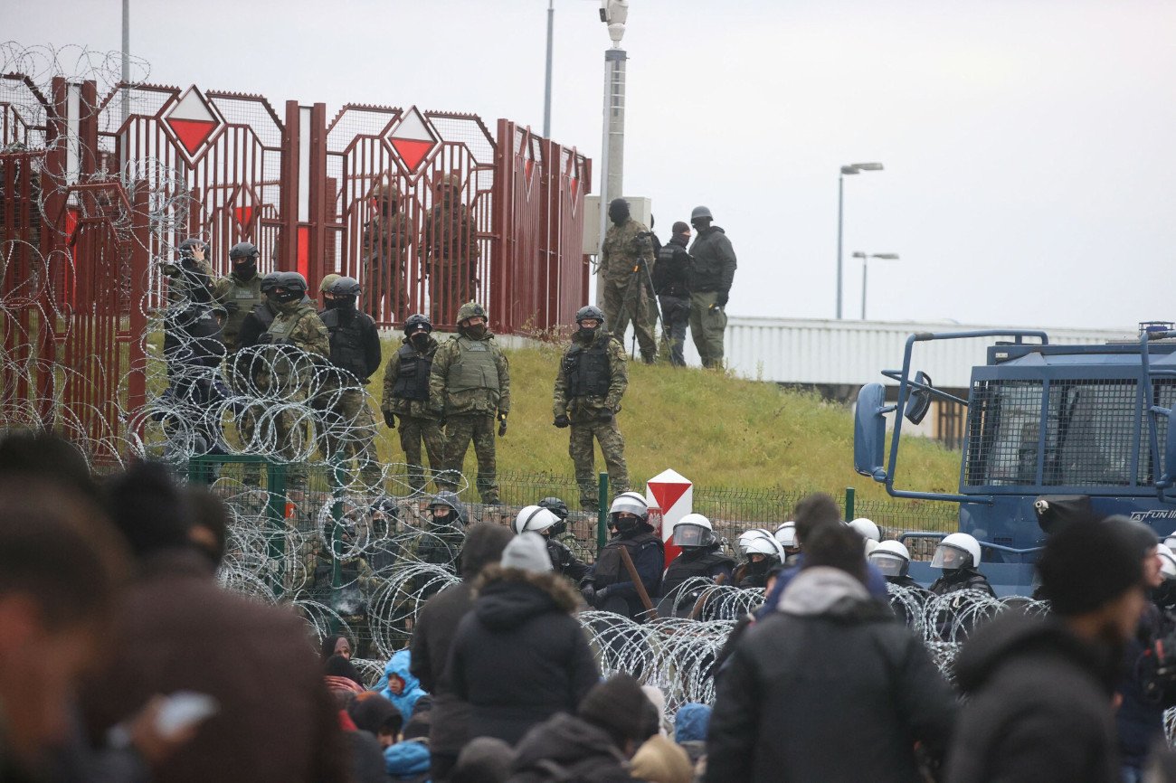 MON publikuje zdjęcia żołnierzy Specnazu na granicy z Polską.