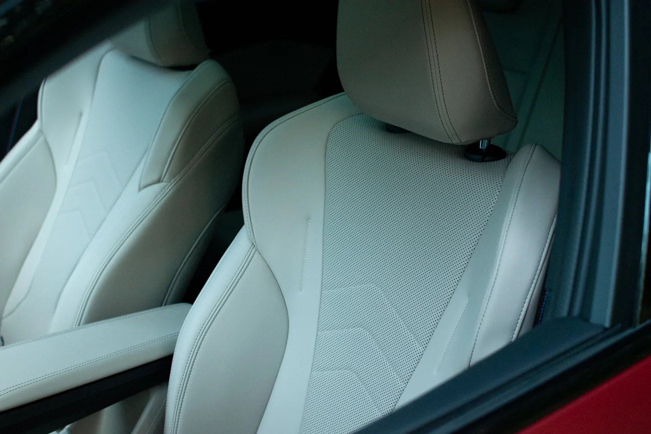 BMW iX2 xDrive30