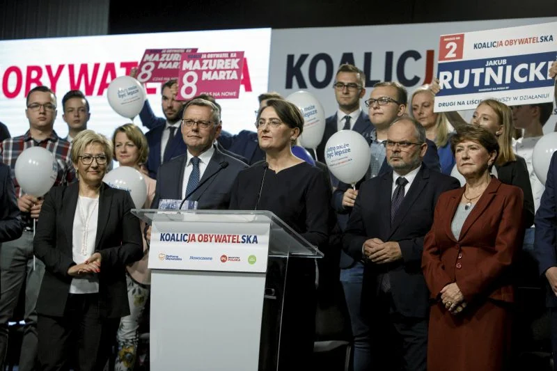 Według pierwszych wyników wyborów parlamentarnych, w Poznaniu wygrała Koalicja Obywatelska.
