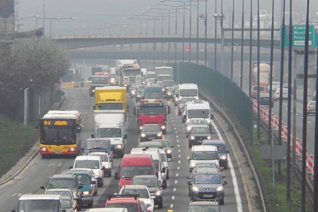 Sposób na korki? Likwidacja buspasów