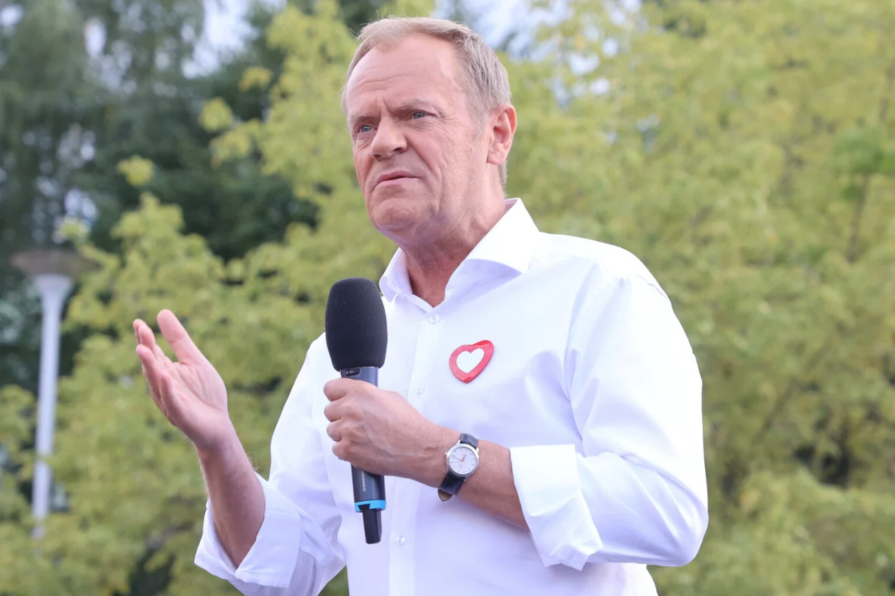 Tusk wezwał Kaczyńskiego do debaty. Nawiązał do straszenia grzybiarzy