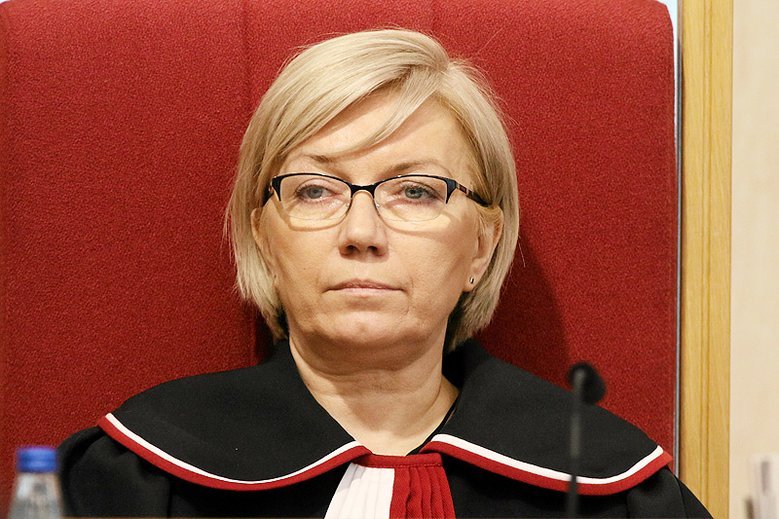 Julia Przyłębska skrytykowana przez katolicki tygodnik "Niedziela".