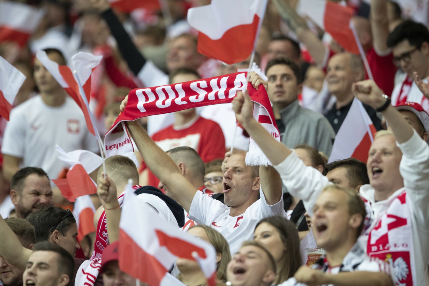 Polscy kibice muszą się przygotować na spore wydatki, jeżeli chcą zobaczyć mecze Biało-Czerwonych w finałach MŚ w Katarze