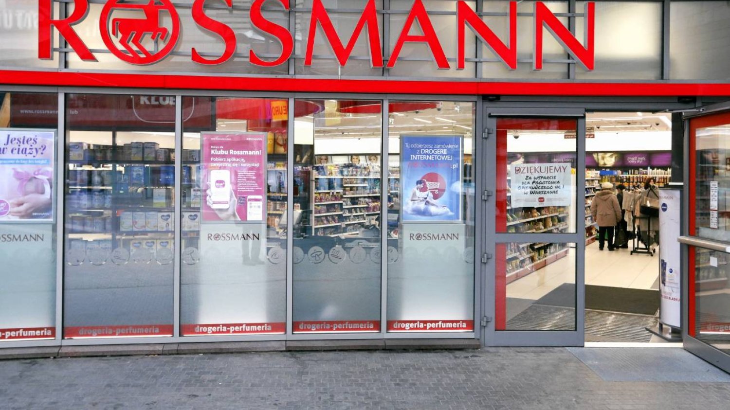Rossmann – serum nawilżające działa jak botoks. Na promocji kosztuje grosze Rossmann – serum nawilżające działa jak botoks. Na promocji kosztuje grosze