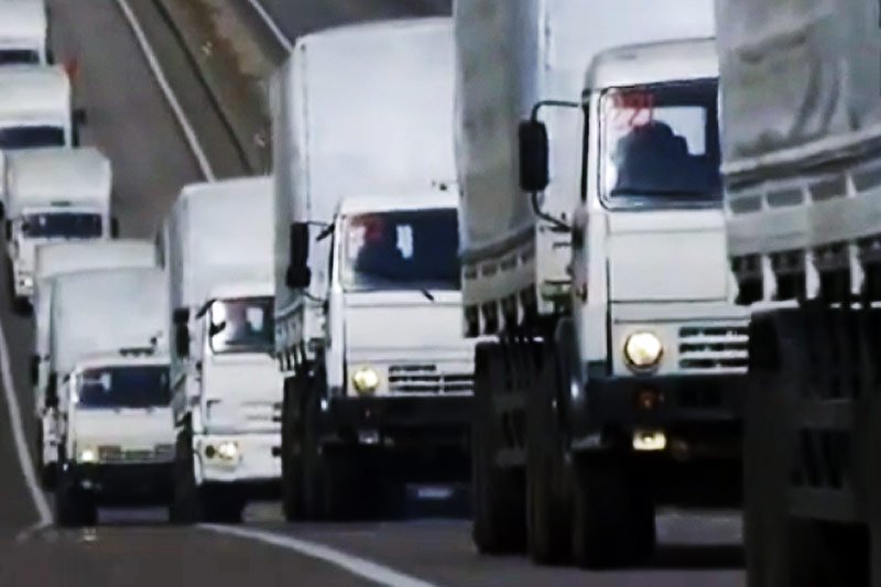 Prezydent Ukrainy Petro Poroszenko przekonuje, że siły ukraińskie zniszczyły część rosyjskich pojazdów, które przedarły się przez granicę.