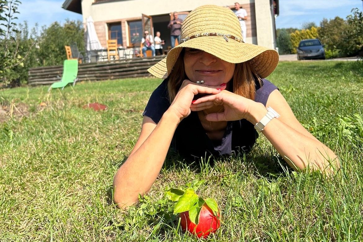 Podróż na Polesie Lubelskie i do Krainy Lessowych Wąwozów przyniosła mi tak potrzebny spokój i relaks. To naprawdę wyjątkowy zakątek, pełen dzikiej natury, rozległych bagien, jezior i lasów. Urokliwe miejsca tworzą klimat sprzyjający regeneracji.