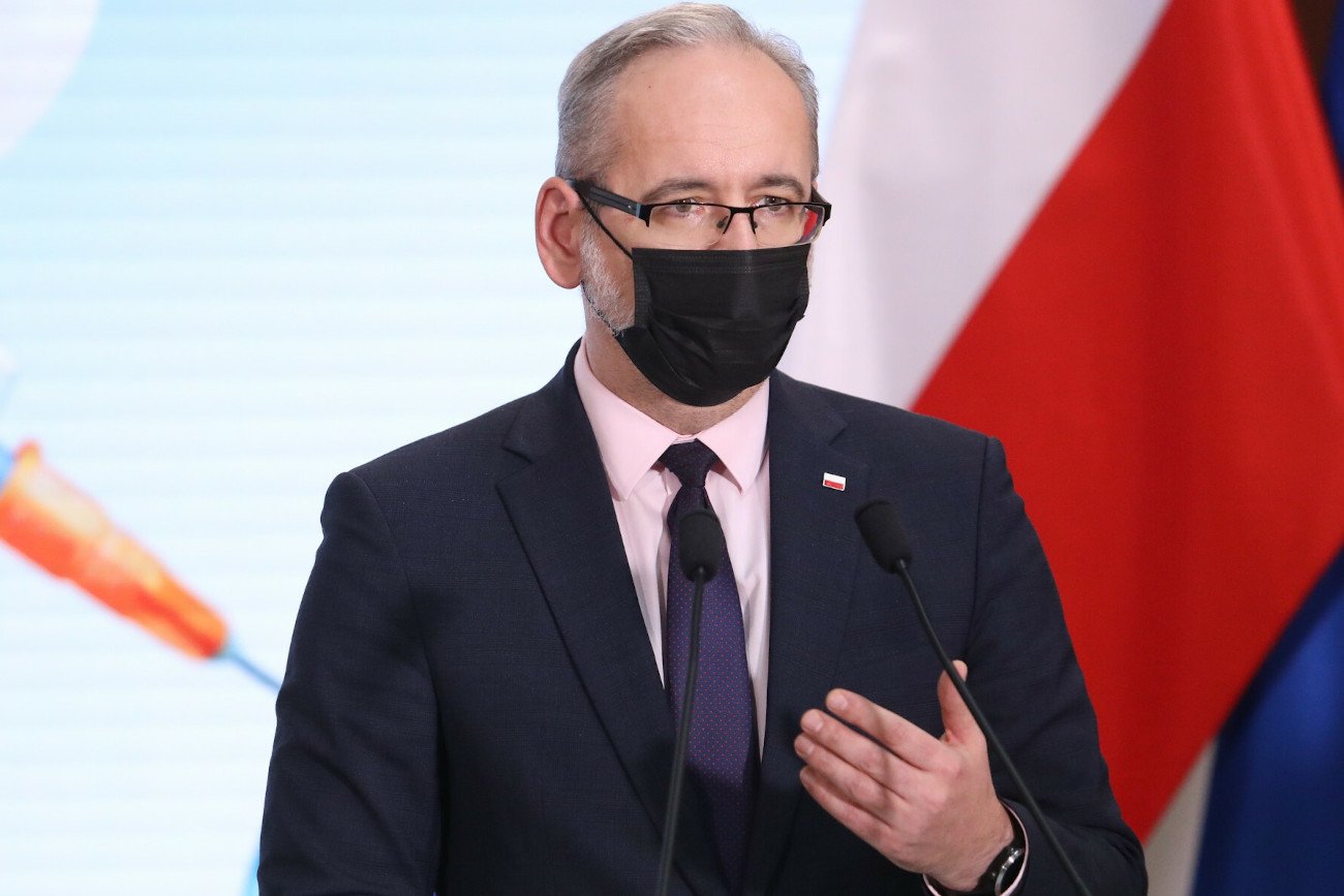 Ile zakażeń koronawirusem 25 listopada? Niedzielski ujawnił nowe dane MZ.