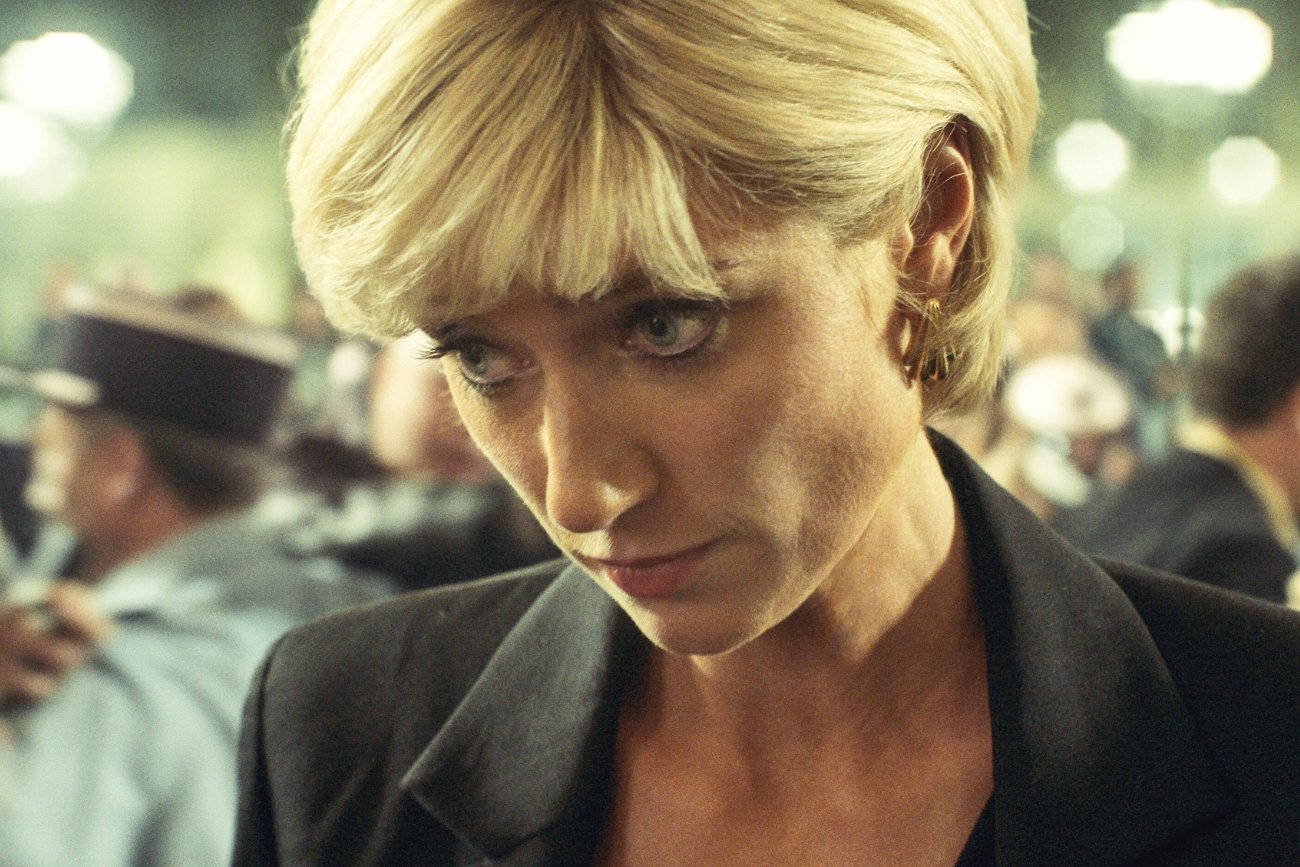 Elizabeth Debicki jako księżna Diana w 6. sezonie "The Crown"