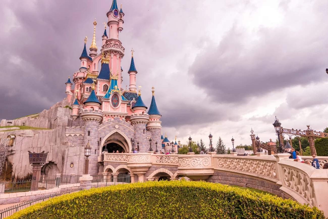 W Disneylandzie odbywał się ślub z 9-latką.