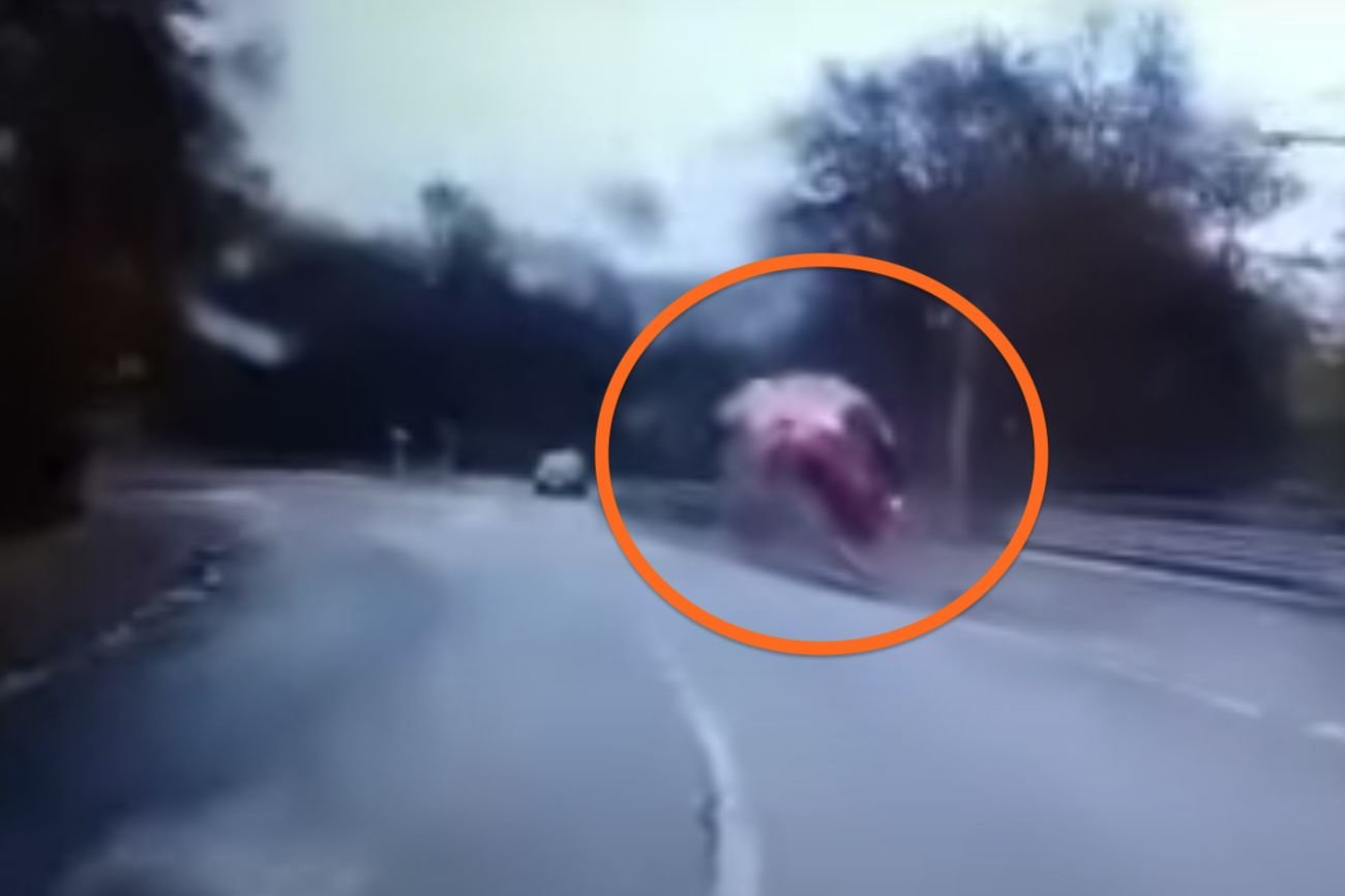 W Zabrzu doszło do groźnego dachowania.