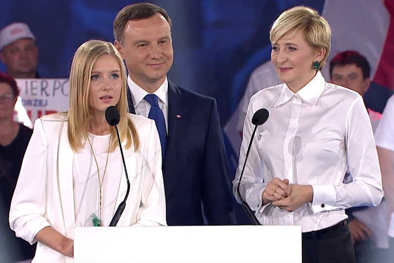 Główną postacią nowego spotu Andrzeja Dudy jest jego córka Kinga.