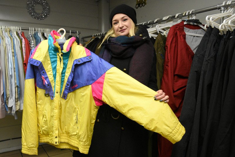 Przebieranie się za gorzej ubranych i sytuowanych jest jedną z popularniejszych wielkomiejskich rozrywek.