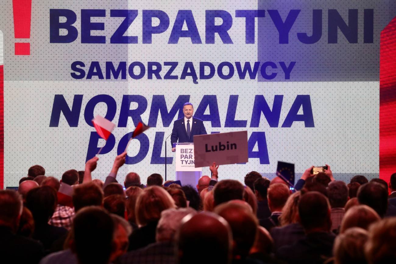 Bezpartyjni samorządowcy nie są bezpartyjni? Kandydują nawet członkowie PiS