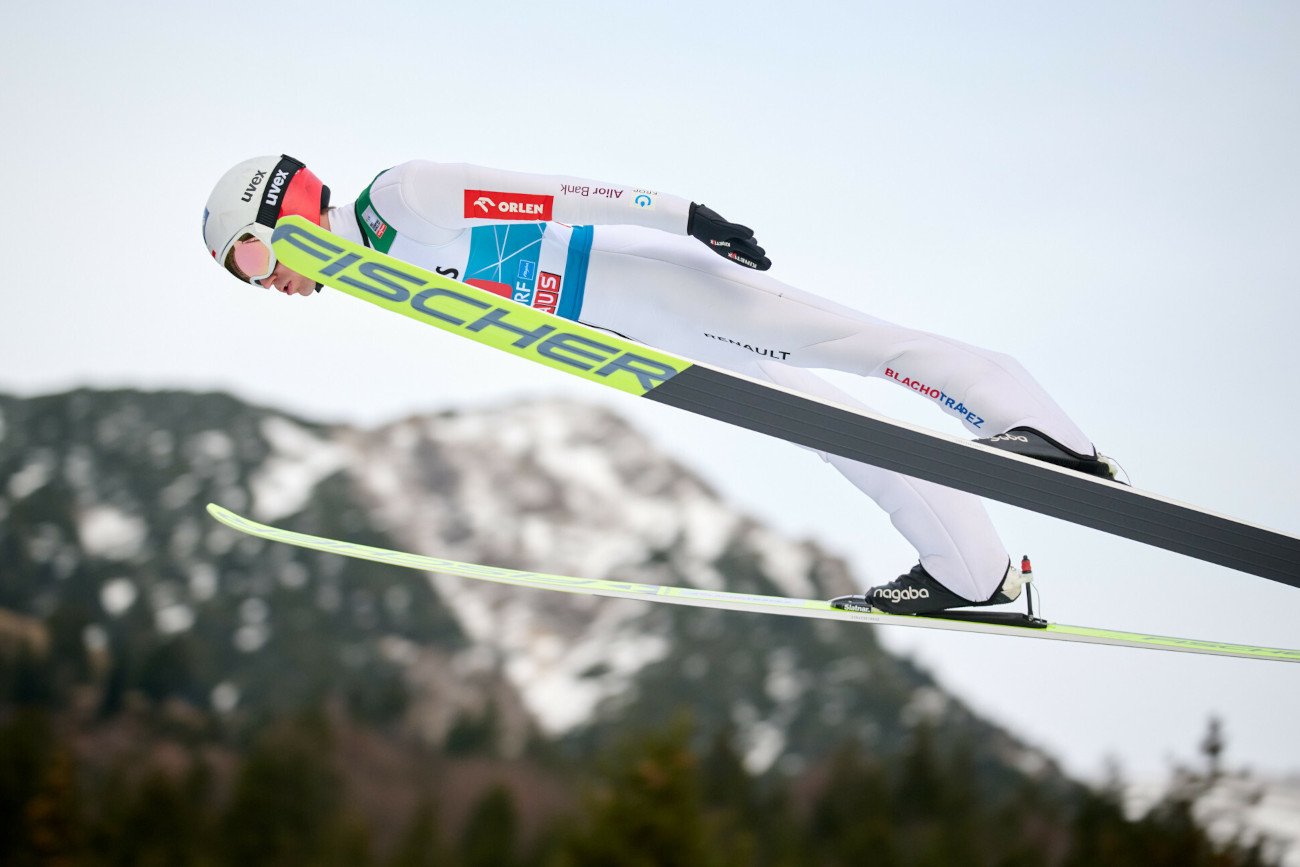 Kamil Stoch zalicza udaną końcówkę roku. Gdyby nie pech w Oberstdorfie, 35-latek mógłby być w ścisłej czołówce TCS.