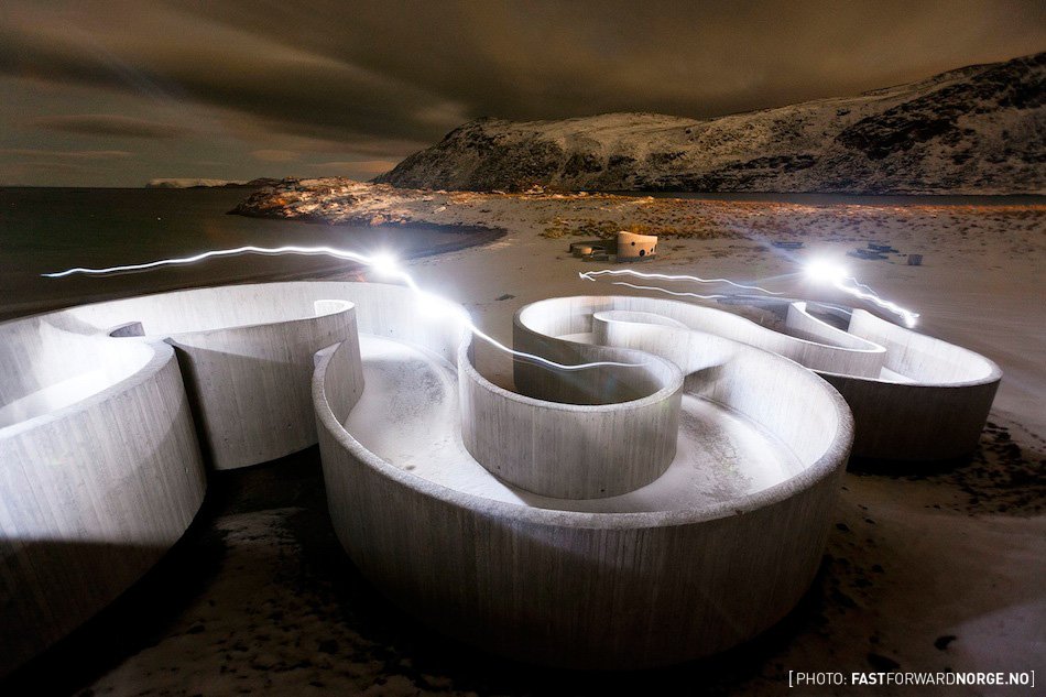 Nie znajdziesz na stockach zdjęć z miejsc mniej popularnych niż Wieża Eiffla.