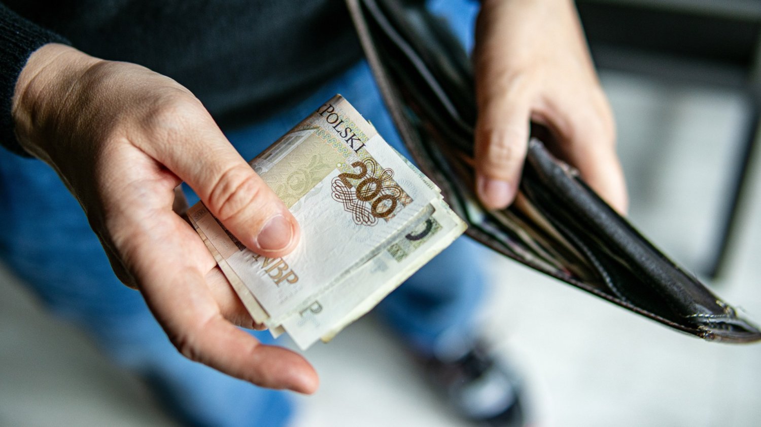 Świadczenie 4200 zł miesięcznie po 55. roku życia – kto może je dostać