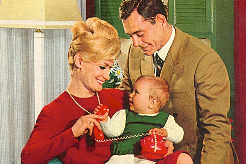 "Nie ma jak u mamy". Ale czy to prawda także, jeśli ma się już 30 lat? Coraz więcej Polaków przed trzydziestką mieszka z rodzicami.