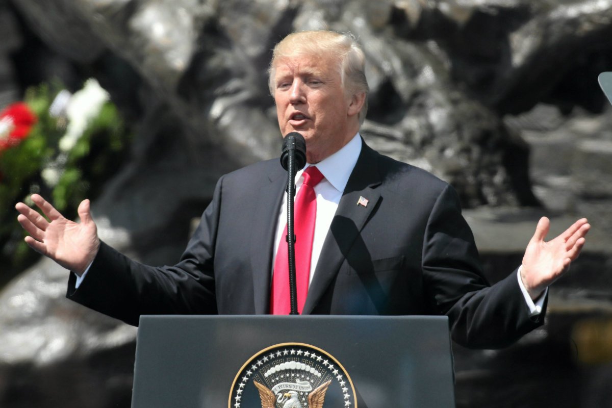 Dziennik wydawany przez Pentagon napisał o festiwalu antysemityzmu w Polsce po życzeniach Georgette Mosbacher dla społeczności żydowskiej z okazji święta Pesach.