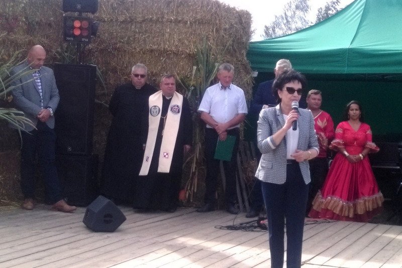 Marszałek Sejmu uczestniczyła w Dożynkach w Grzegorzowie.